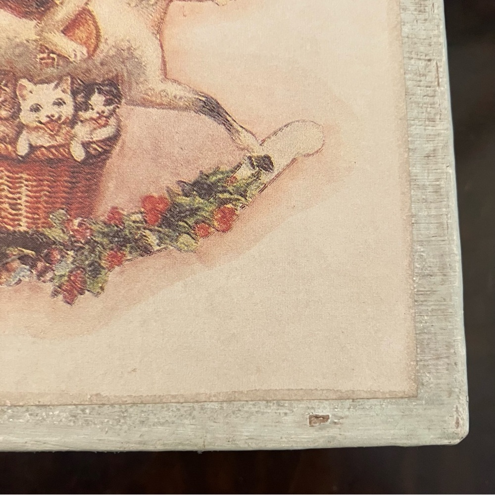 Christmas Kitschy Kitty Cat Kitten Riding Horse Holly Berries Box 5.75in x 2.5in - Picture 2 of 12